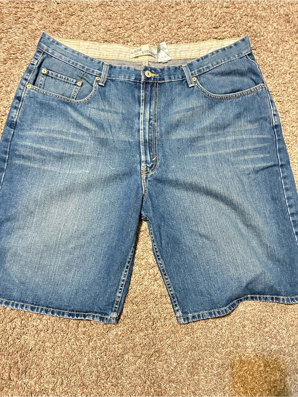 Levi's Men's Light Blue Washed Denim Shorts
